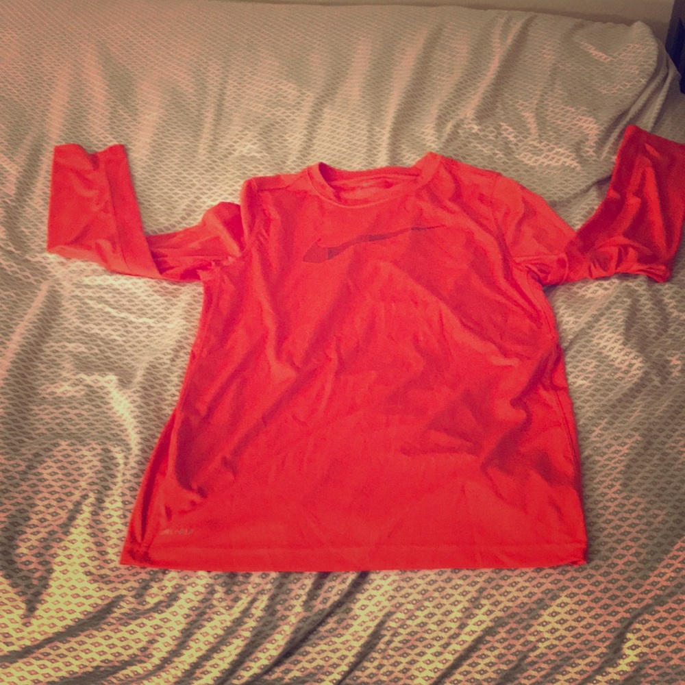 Nike long sleeve shirt